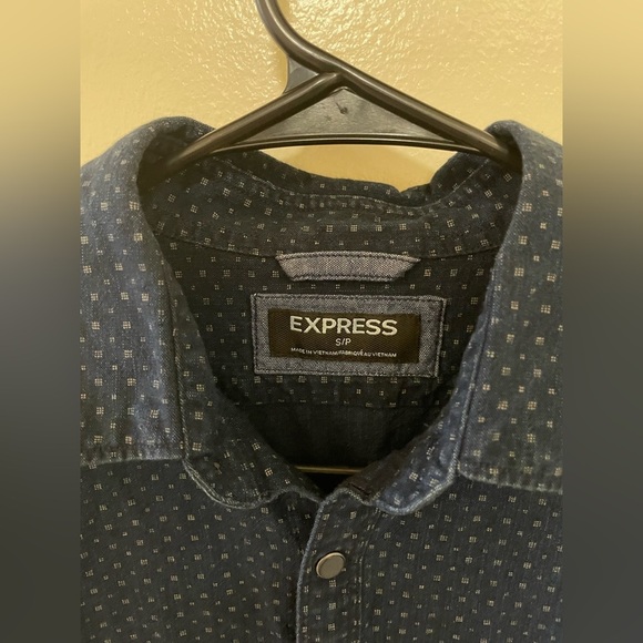 ✨Men’s Express Navy Blue Long Sleeve Button Down Shirt Size S - Picture 4 of 7